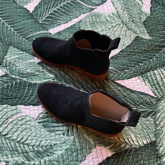 New Never Worn Clark Boots - Picture 8 of 8